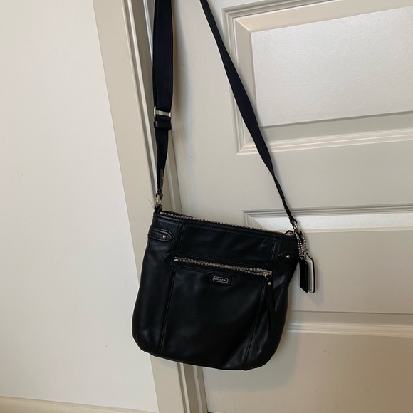 Coach black leather crossbody  bag - Picture 1 of 3